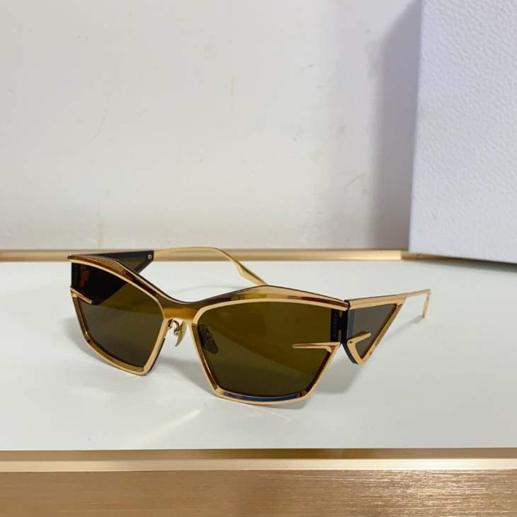 Picture of Givenchy Sunglasses _SKUfw68373081fw